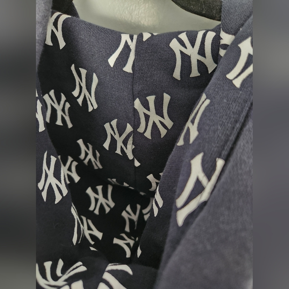 New York Yankees Embroidered Printed Hood Zip Up XL - Picture 4 of 7
